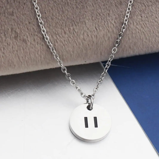 KTX-576659 Silver Engraved Disc Coin Round Pendant Necklace Women Mother Custom Blank 925 Sterling Silver Laser Engrave Jewelry