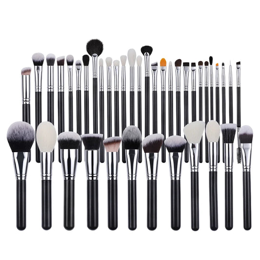 KTX-701907 30-Piece Synthetic Hair Makeup Brush Set for Powder and Foundation Application