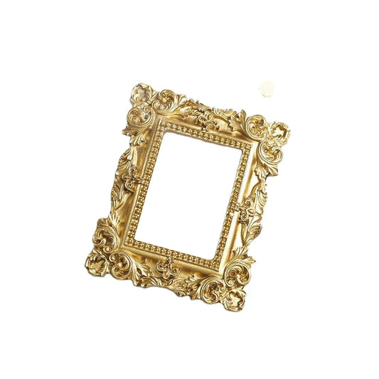 KTX-288531 Gold Retro Photo Frame for Mini Wedding Pictures - Decorative Resin Desktop Ornament