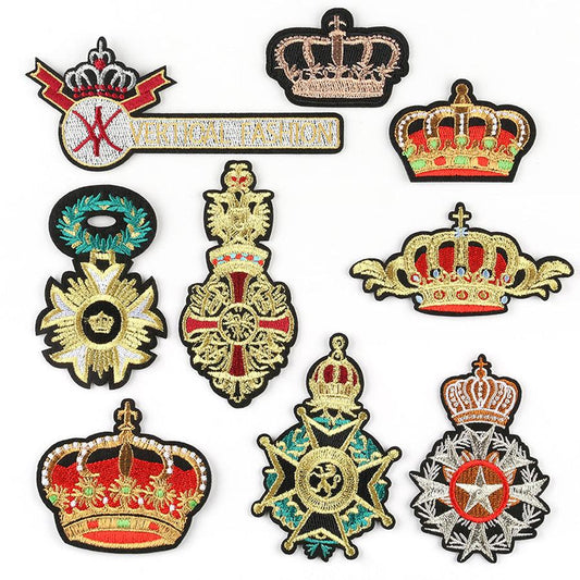 KTX-317587 Customizable Cartoon Crown Cloth Sticker Badge for Clothing Accessories - Polyester Twill with Hot Melt Adhesive, 5.1x10.8cm