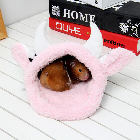 JMT-924810 Cozy Short Plush Cold Shelter for Guinea Pigs and Small Animals, 25 cm x 22 cm