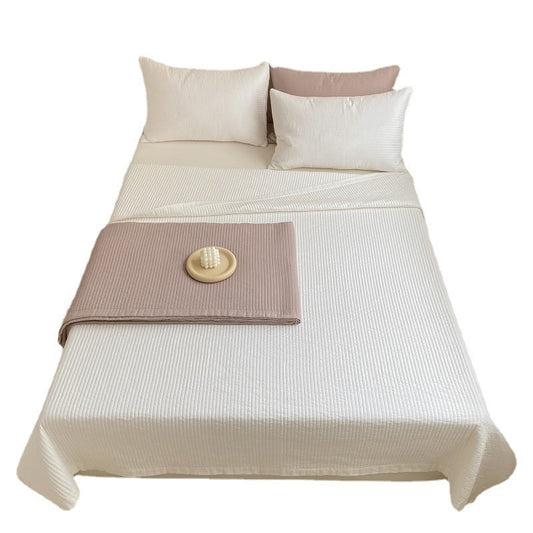 KTX-000787 Cotton Three-Piece Bed Cover Set with Quilted Summer Blanket and Pillowcases, Korean Style