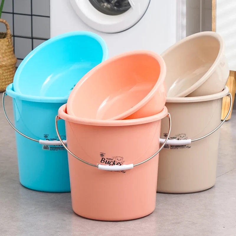 KTX-857939 Round PP Plastic Bucket with Lid for Bathroom and Washroom Use