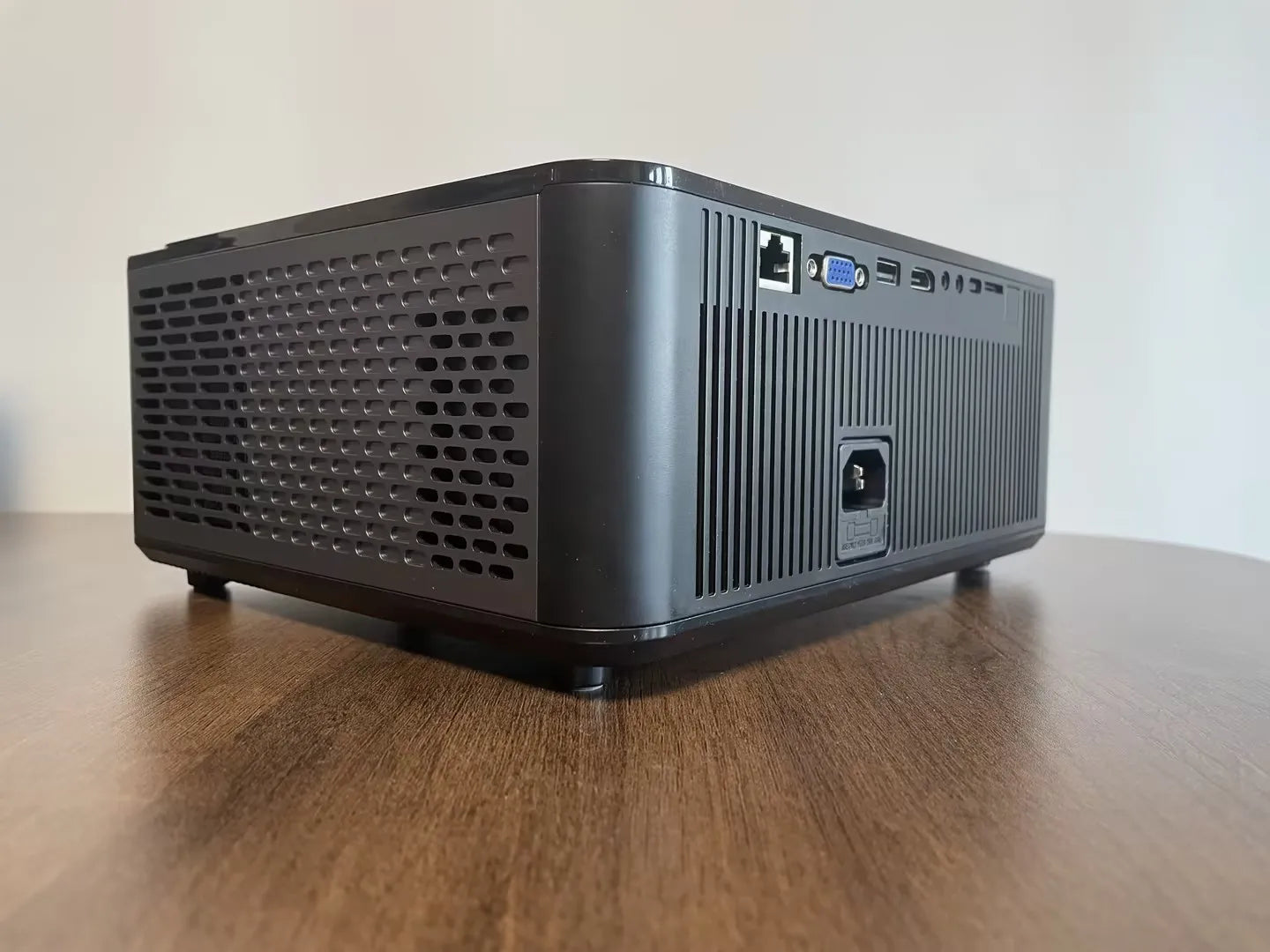 KTX-763027 Portable Wireless Ultra HD Projector for Home Cinema Experience