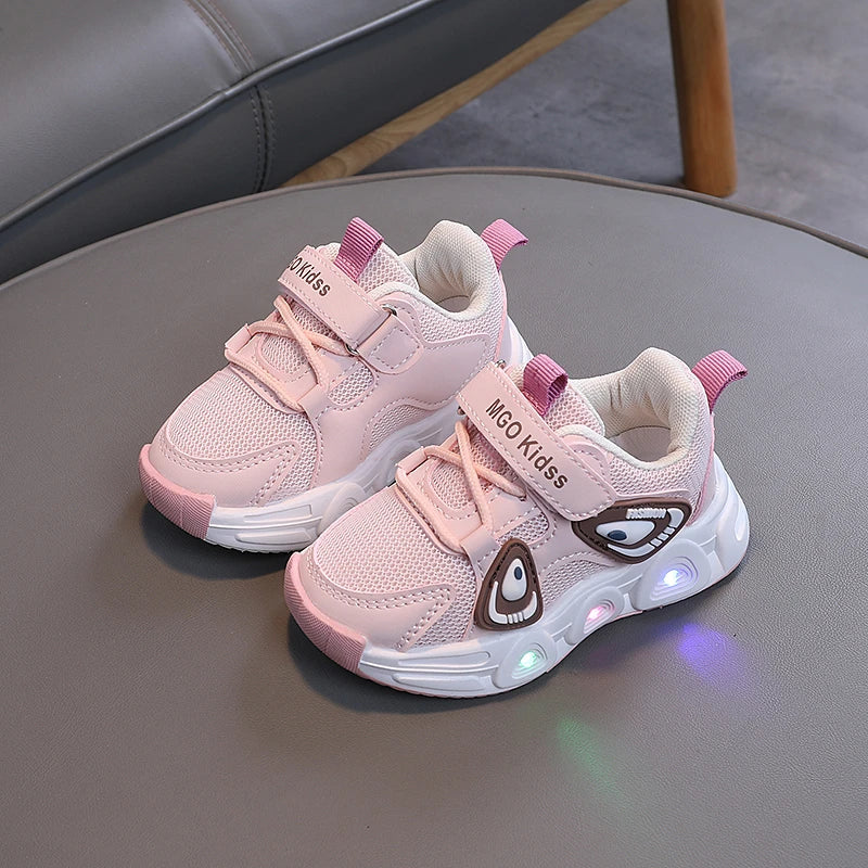 KTX-508819 Wholesale Children's Shoes Light up Children's Sneakers LED Light Breathable Comfortable Casual Shoes