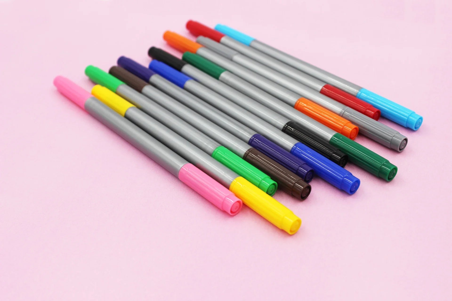 KTX-158163 Dual Tip Felt Tip Markers - Assorted Colours for Art, School and Office Use