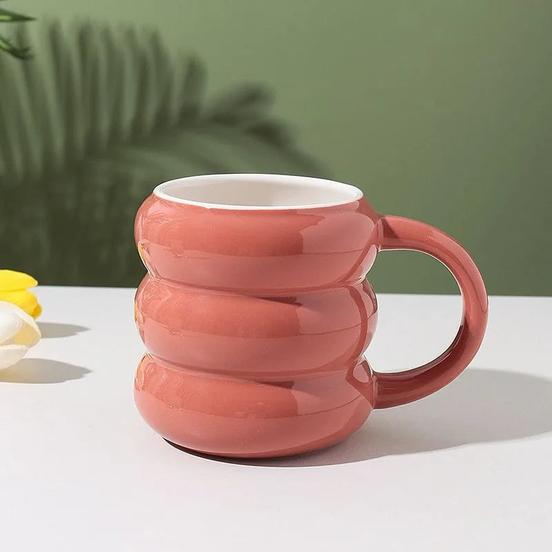 KTX-859091 Modern Ceramic Latte Mug with Donut Design - Ideal Gift for Couples