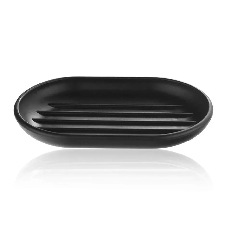 KTX-792403 6-Piece Black and White Plastic Bathroom Accessory Set for Modern Home Décor