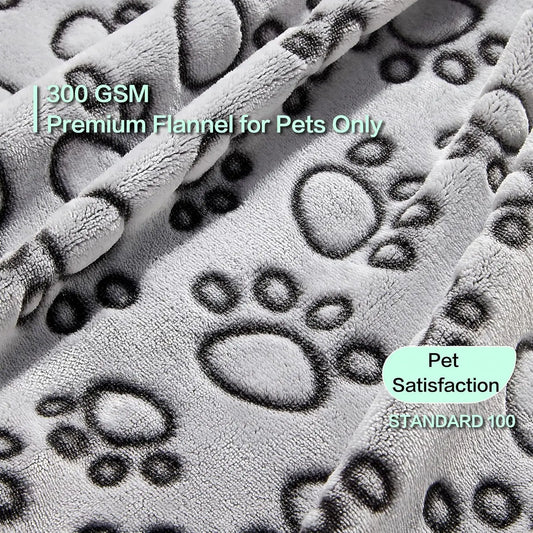 KTX-176659 Soft and Warm 40"x32" Pet Blanket for Dogs and Cats, Machine Washable, Fleece Material, Ideal for Indoor Use