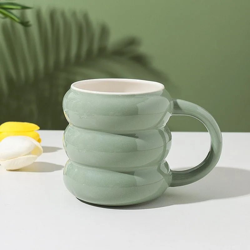 KTX-859091 Modern Ceramic Latte Mug with Donut Design - Ideal Gift for Couples