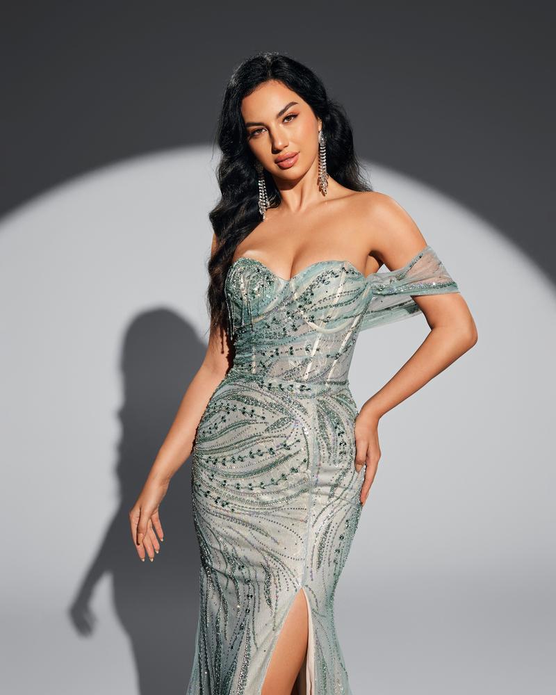 KTX-462547 Elegant Green Evening Dress - Model EZ25012 with Flattering Silhouette and Timeless Design