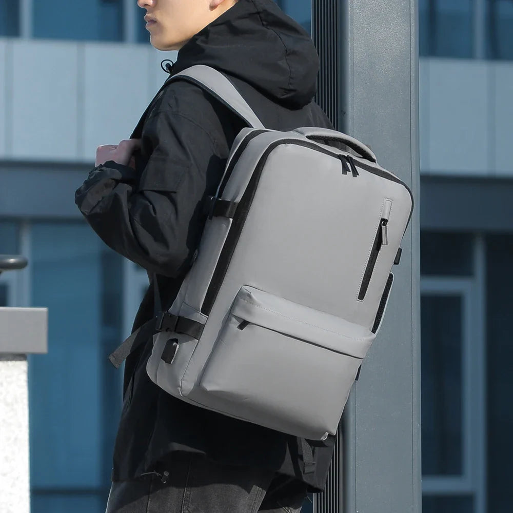 KTX-371667 Lightweight Business Laptop Backpack with USB Charging Port and Breathable Shoulder Strap Design