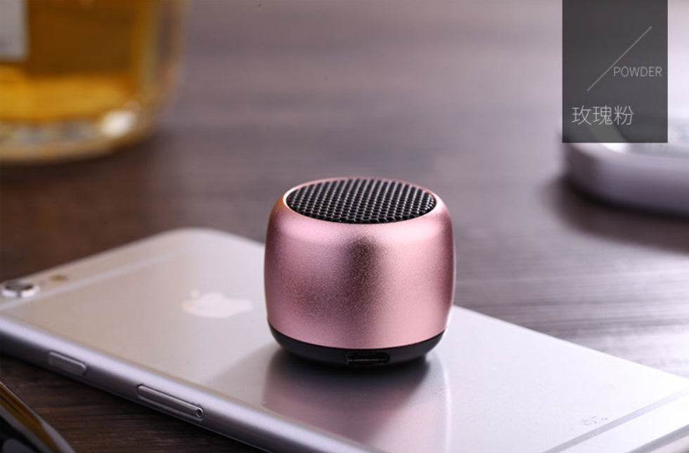 KTX-396947 Portable Bluetooth Speaker with 6-Hour Playtime and 10m Transmission Range - Compact Plastic Design with Accessories