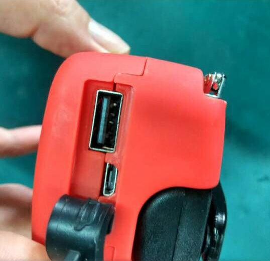 KTX-143059 Solar Hand Crank Radio Flashlight with USB Charging - Red, ABS Material, Compact Design