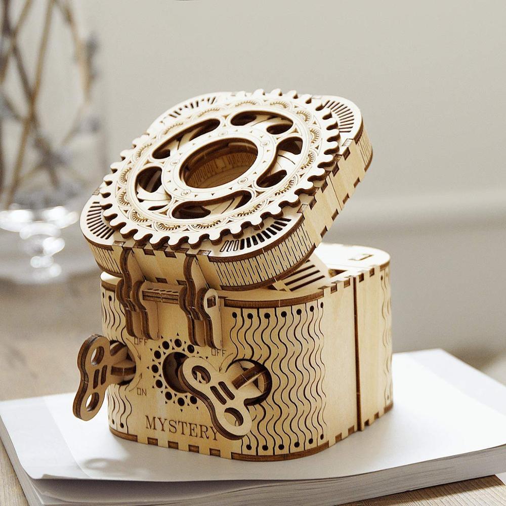 KTX-686611 Hand-Cranked Wooden Film Projector - Mechanical 3D Puzzle for Ages 15 and Up