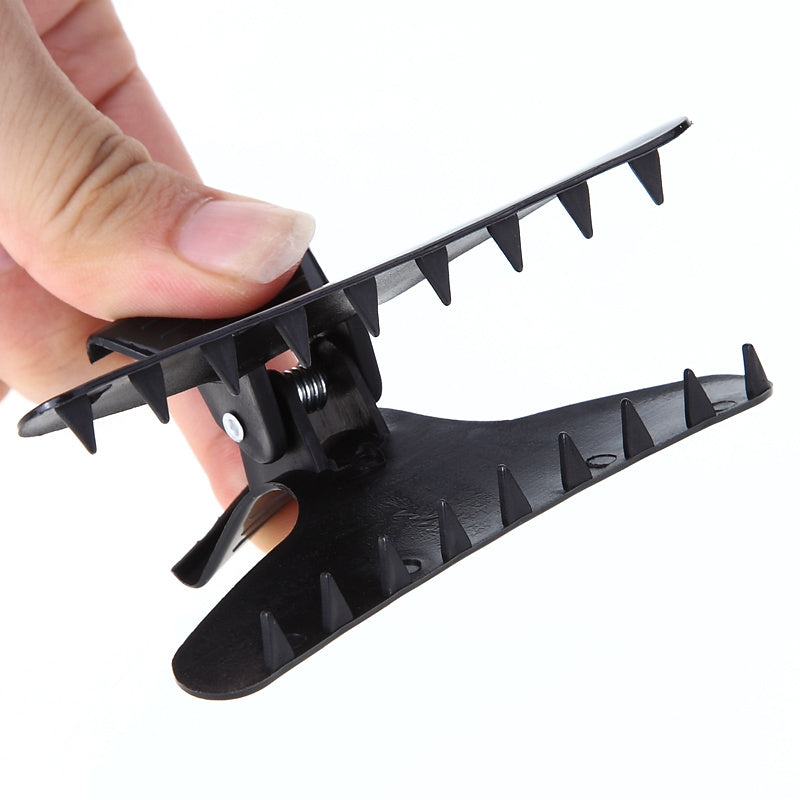 KTX-335955 Black Butterfly Hair Claw Clip - Durable Plastic for Secure Hair Hold - 8cm Length