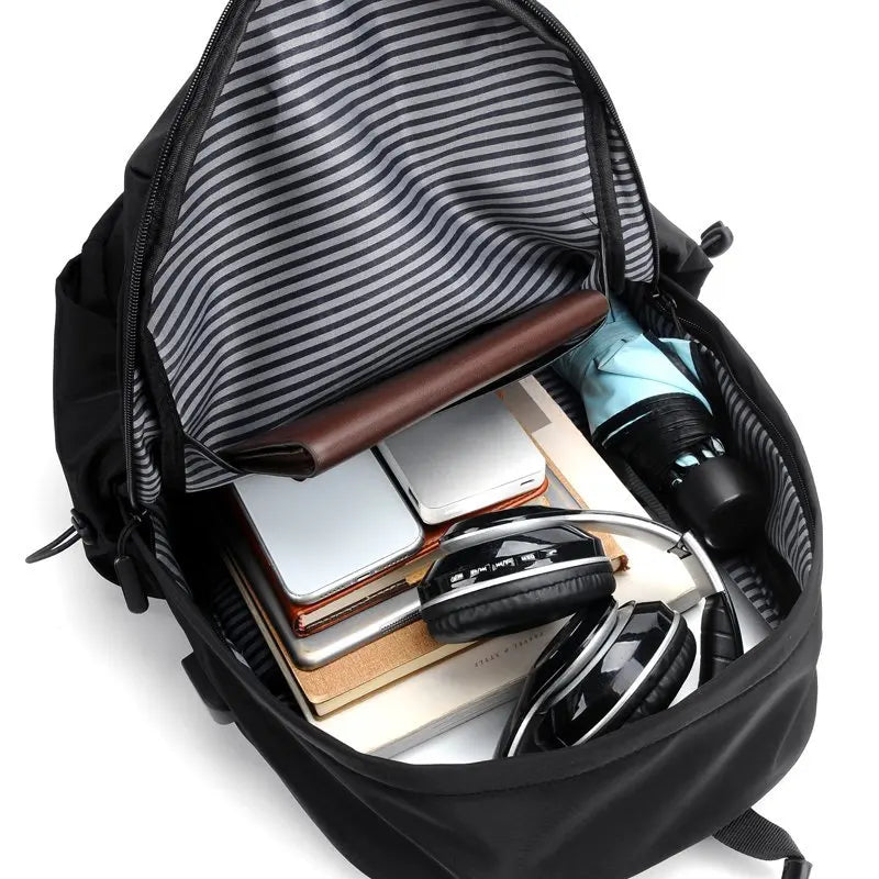 KTX-640723 Waterproof 17 Inch USB Laptop Backpack for Students and Travellers - Casual Leisure Bag for Men