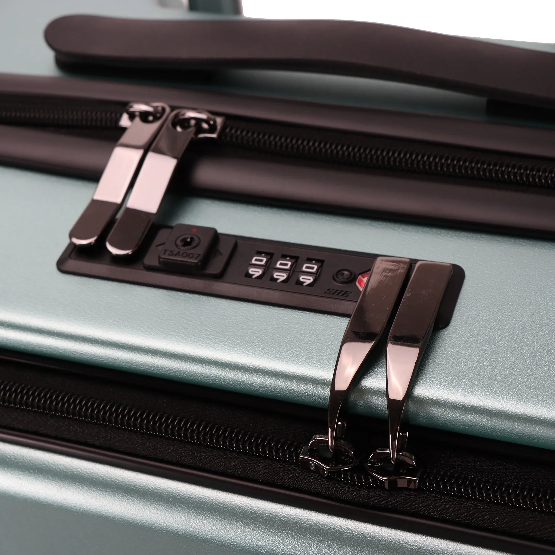 KTX-879315 Stylish Carry-On Trolley Suitcase with Laptop Compartment for Travel