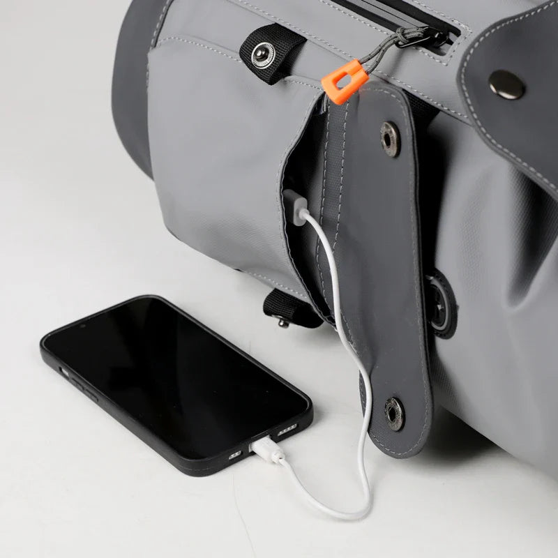 KTX-060947 Luxury Waterproof Laptop Backpack with Breathable Shoulder Straps and USB Charging Port