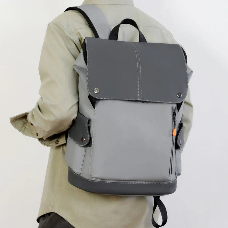 KTX-060947 Luxury Waterproof Laptop Backpack with Breathable Shoulder Straps and USB Charging Port