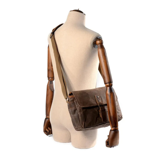 KTX-876499 Genuine Leather and Waxed Canvas Crossbody Bag for Travel and Photography