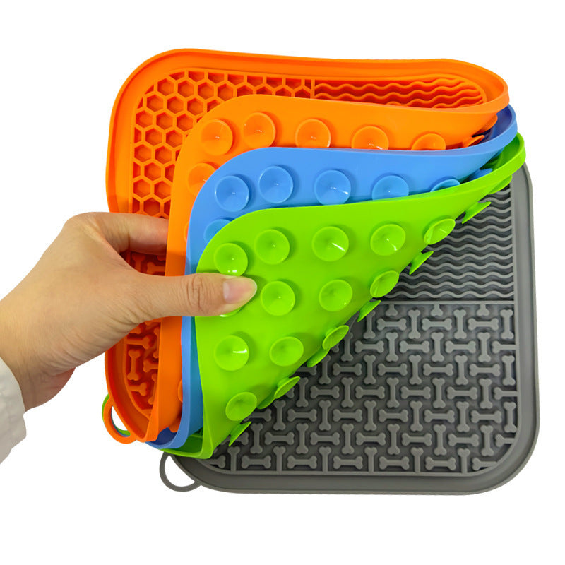 JMT-640970 Silicone Slow Feeder Mat with Non-Slip Scrapers for Dogs in Multiple Colors