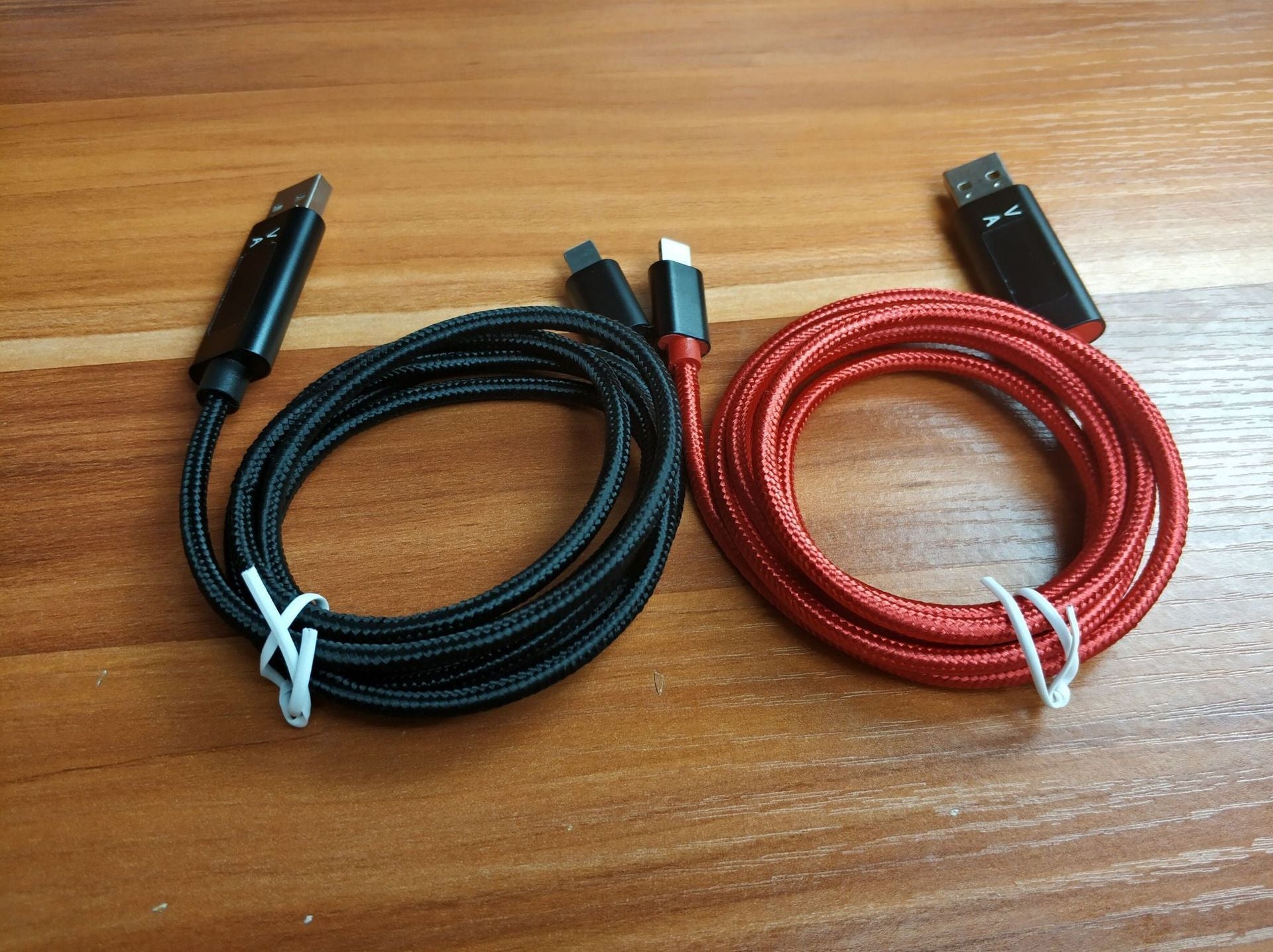 KTX-709395 Nylon Smart Display Data Cable for iPhone and Android Devices – Fast Charging and Data Transfer