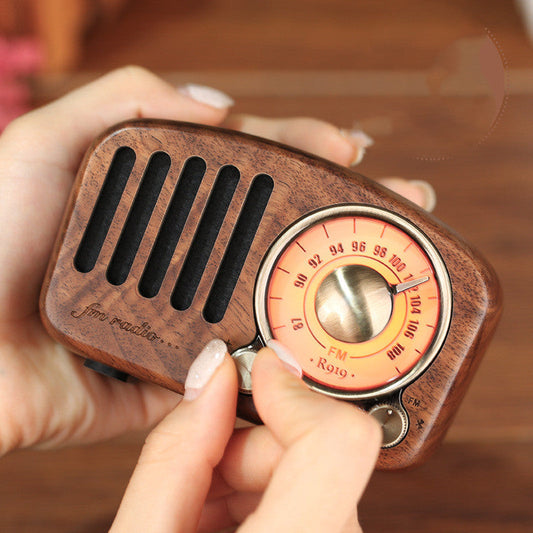 KTX-757395 Retro Wooden Bluetooth Mini Speaker - Wireless Design, 5W Output, 1100mAh Battery, USB Interface, 10m Range