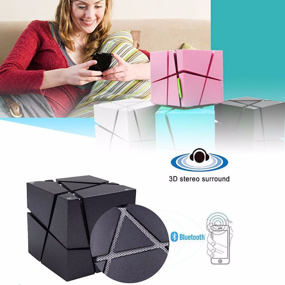KTX-379987 Creative Rubik's Cube Bluetooth Speaker with Colorful LED Lights, Modern ABS Design