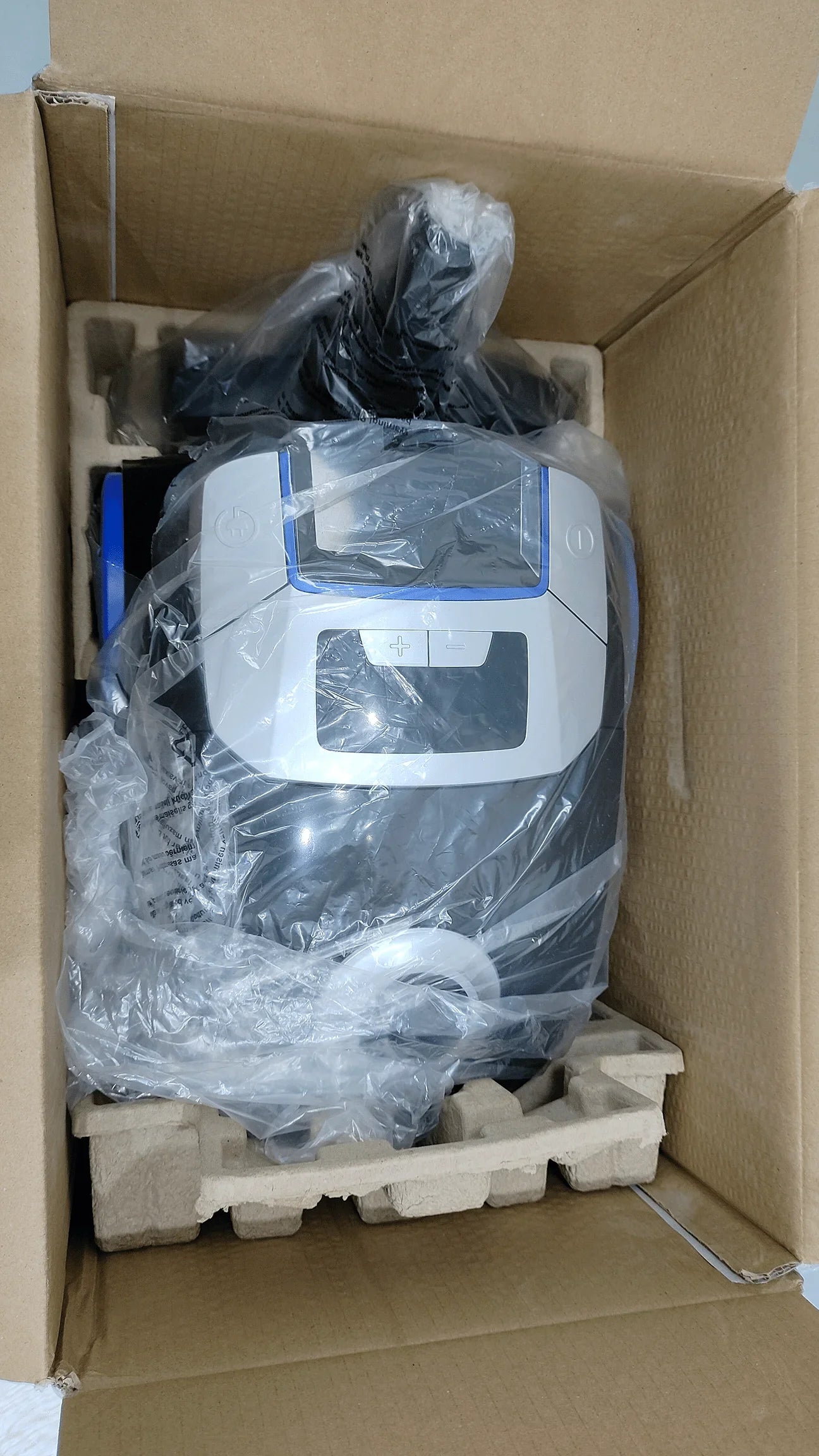 KTX-592659 Powerful 2000W Bagged Canister Vacuum Cleaner for Carpets and Home Use