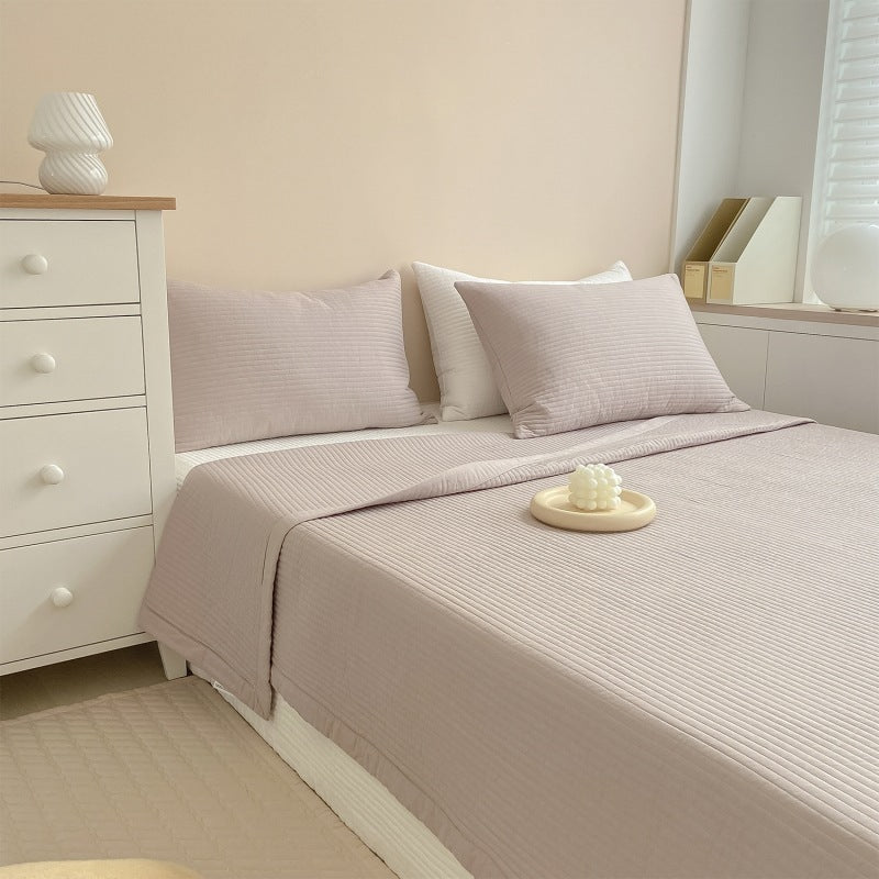 KTX-000787 Cotton Three-Piece Bed Cover Set with Quilted Summer Blanket and Pillowcases, Korean Style