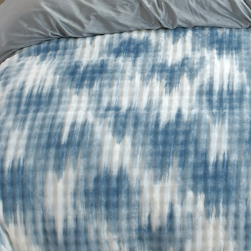 KTX-000787 Reversible Blue Camouflage Plush Comforter Set - Ultra Soft Faux Rabbit Hair, All-Season Bedding, Geometric Design