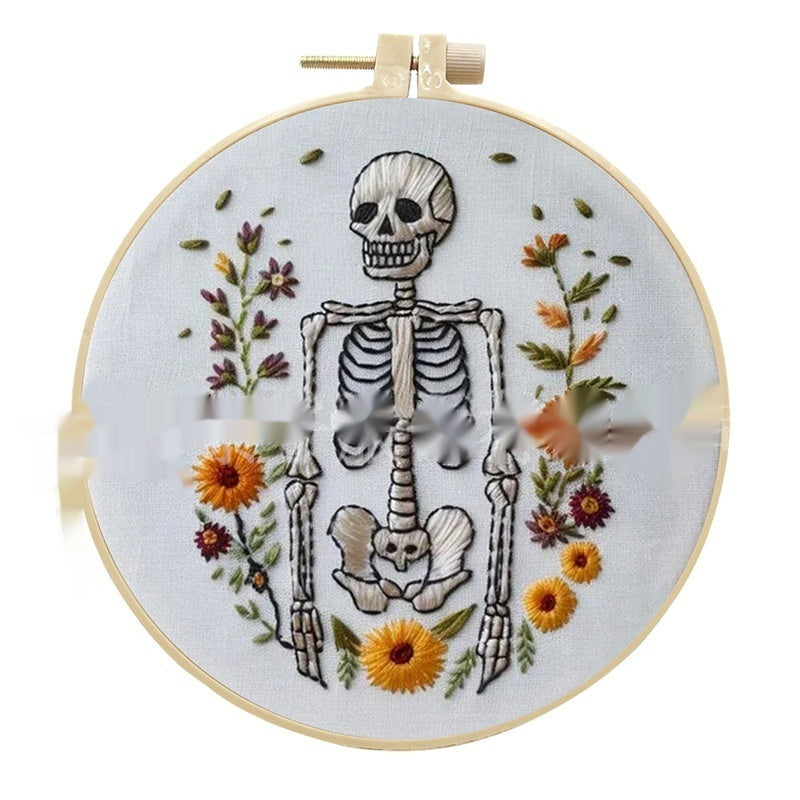 KTX-004243 Embroidery Skull Bat Design with Cotton and Linen Material – 15cm Bamboo Frame Included