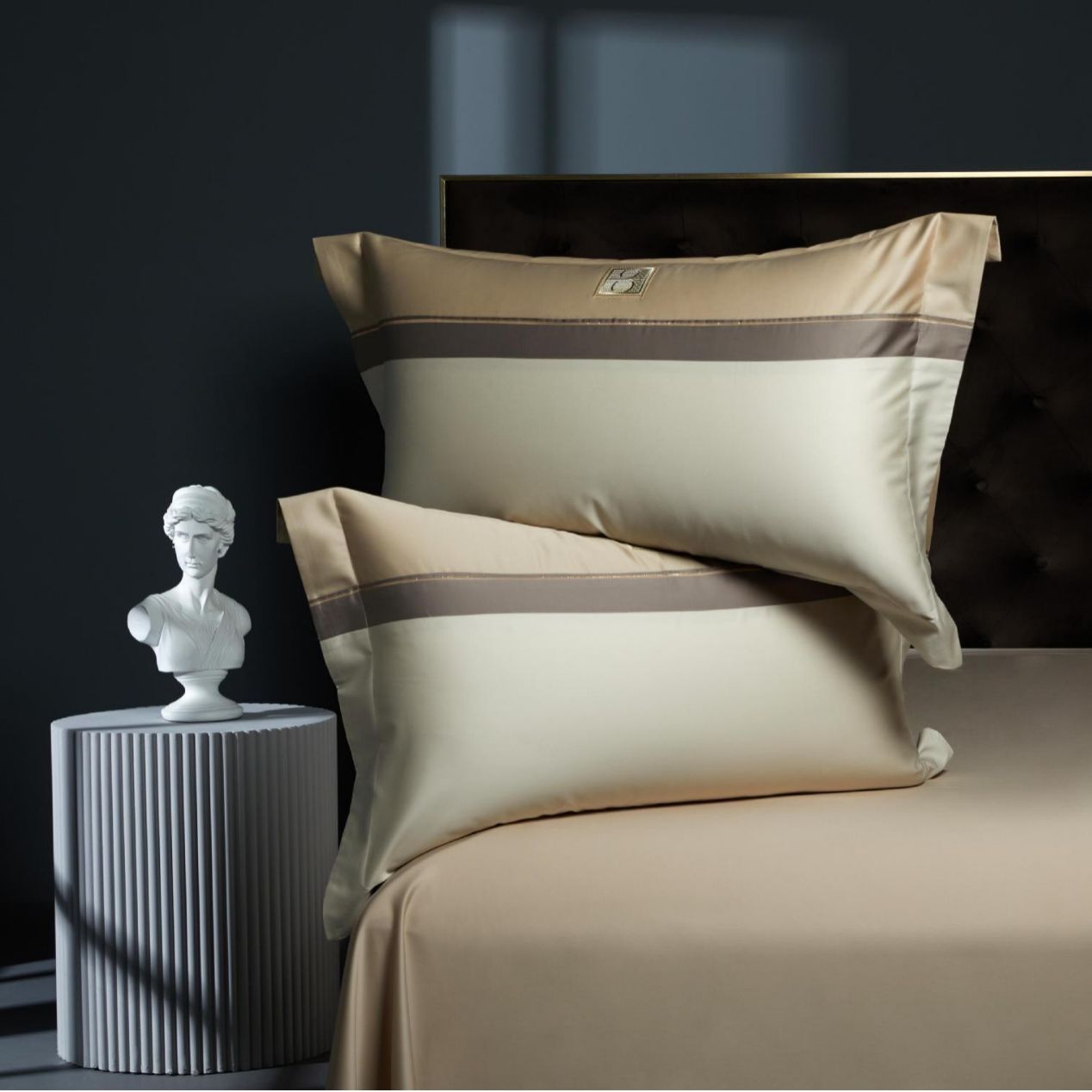 KTX-006547 Double-Strand Long-Staple Cotton Color Block Embroidery Bedding Set - Available in 4-Piece and 7-Piece Options