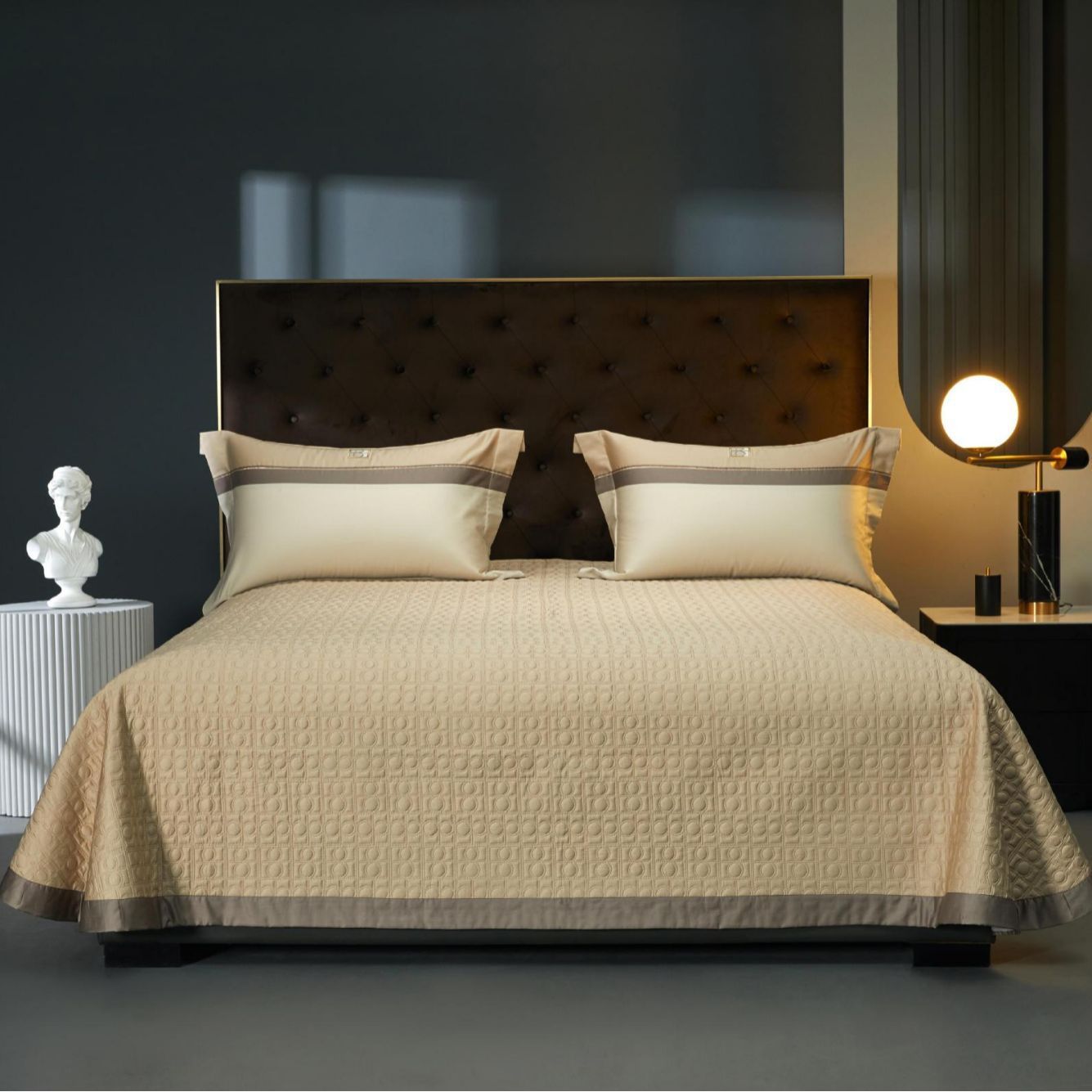 KTX-006547 Double-Strand Long-Staple Cotton Color Block Embroidery Bedding Set - Available in 4-Piece and 7-Piece Options