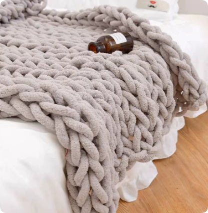 KTX-007699 Coarse Wool Chenille Blanket - Soft, Warm, and Versatile in Multiple Colors