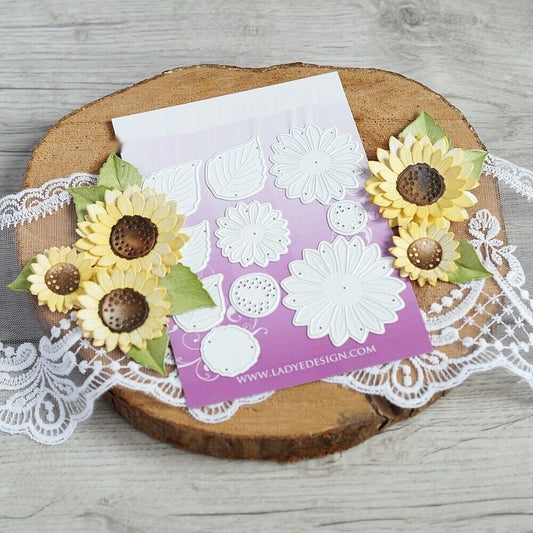 KTX-009683 Flower Combination Carbon Steel Knife Mold for Home Use, 100 x 108mm, European Style