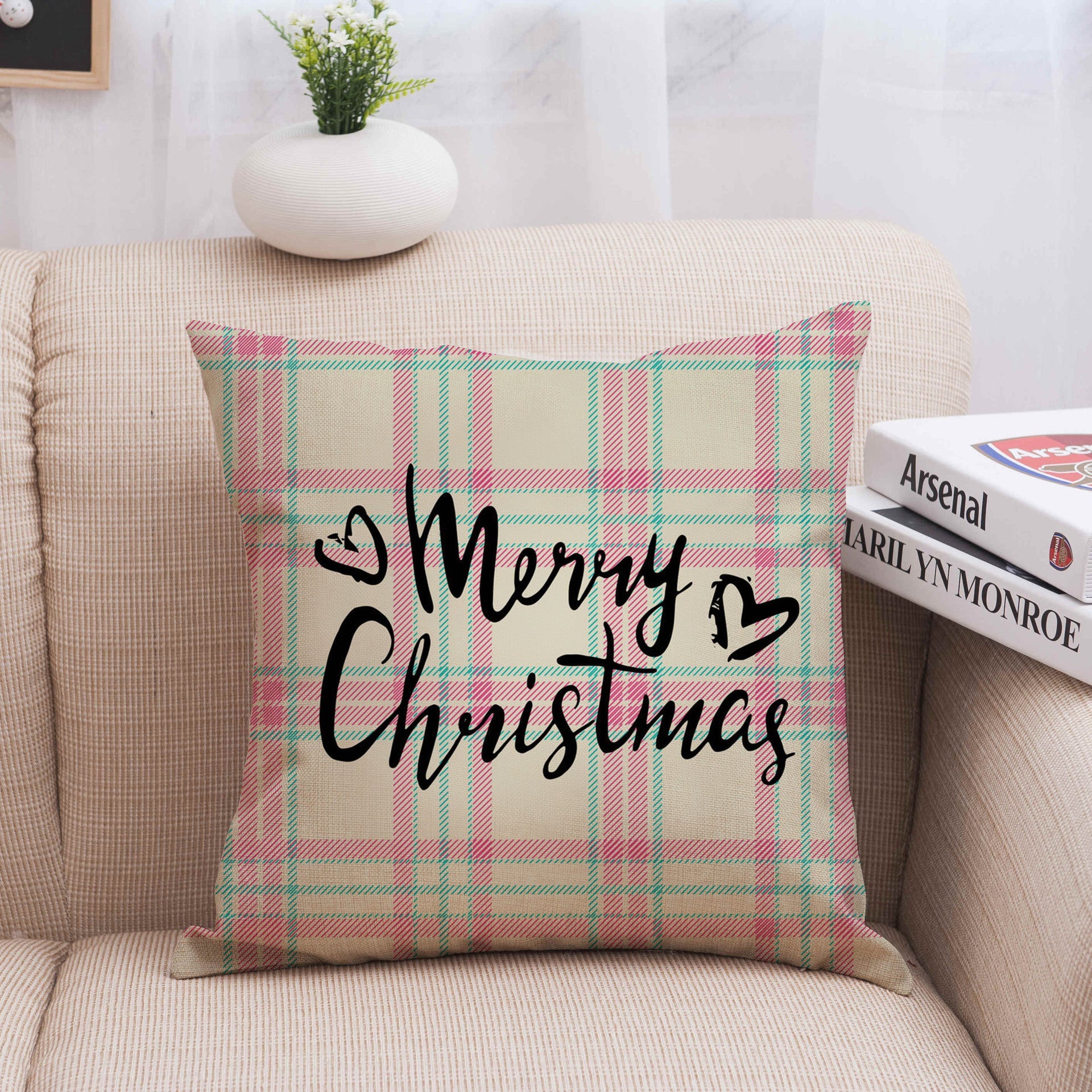 KTX-013587 Christmas-Themed Polyester Pillowcase for Cozy Holiday Decor
