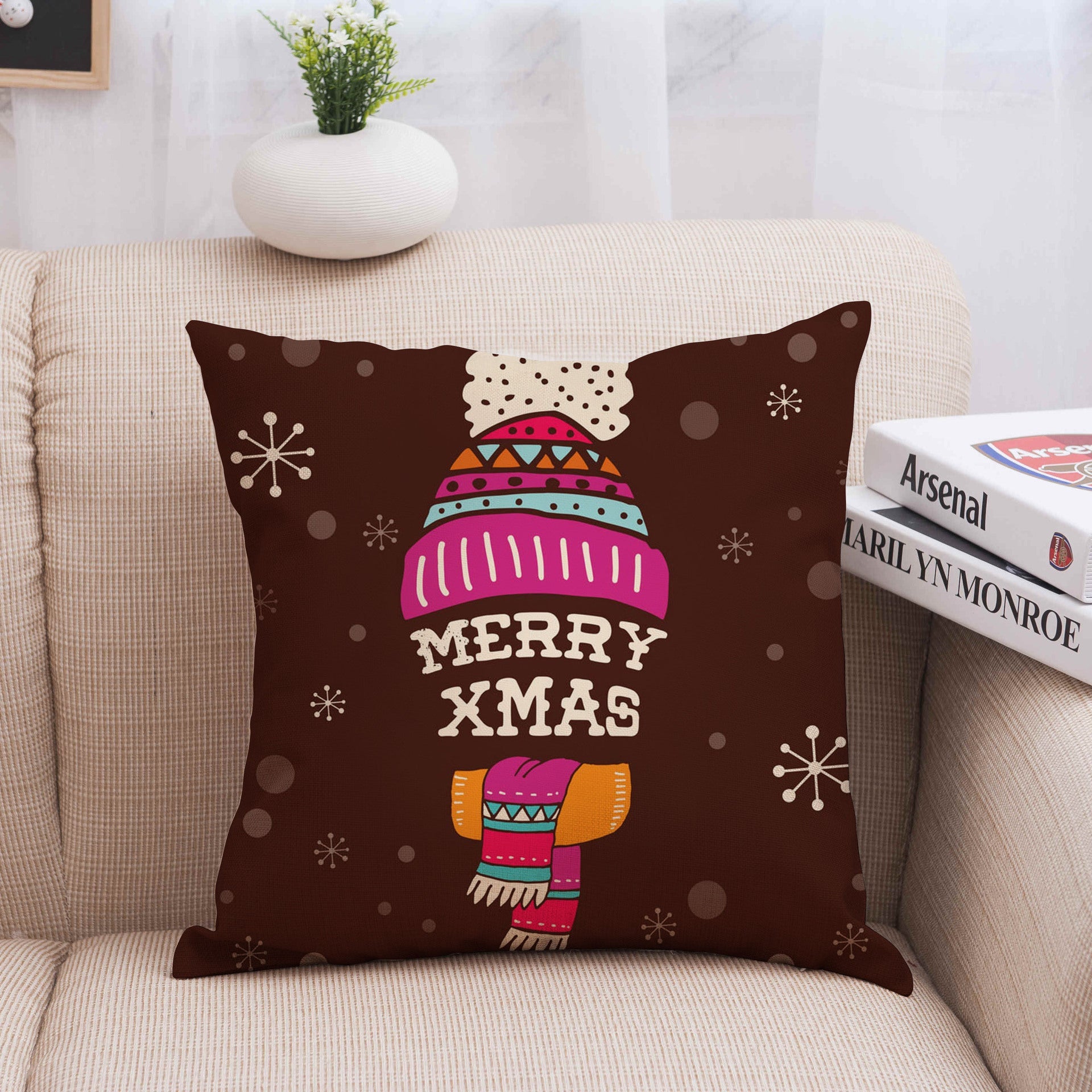 KTX-013587 Christmas-Themed Polyester Pillowcase for Cozy Holiday Decor