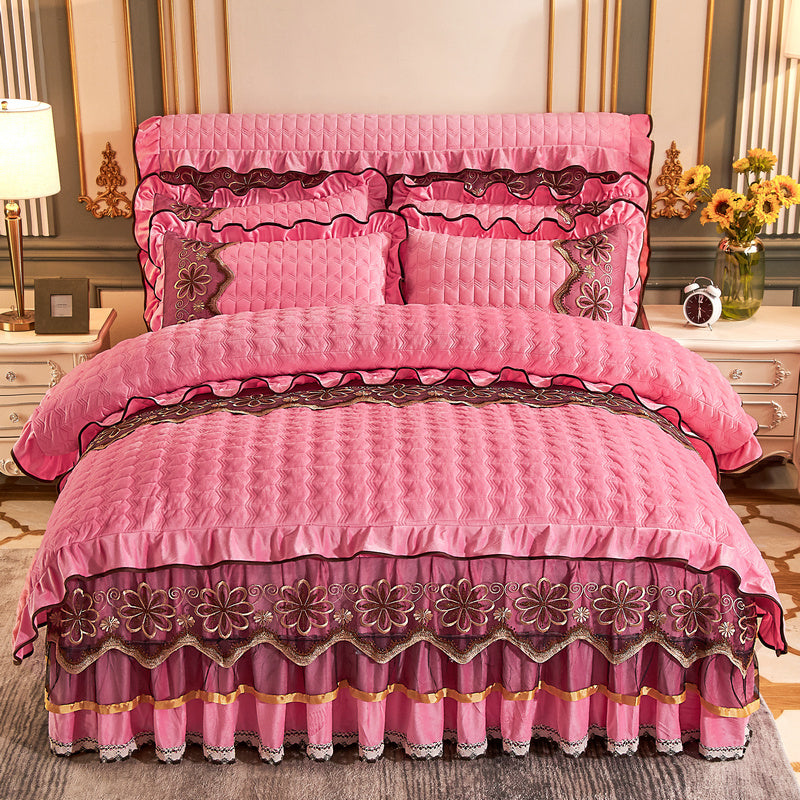 KTX-039635 Crystal Velvet Quilted Four-Piece Duvet Cover and Bed Skirt Set