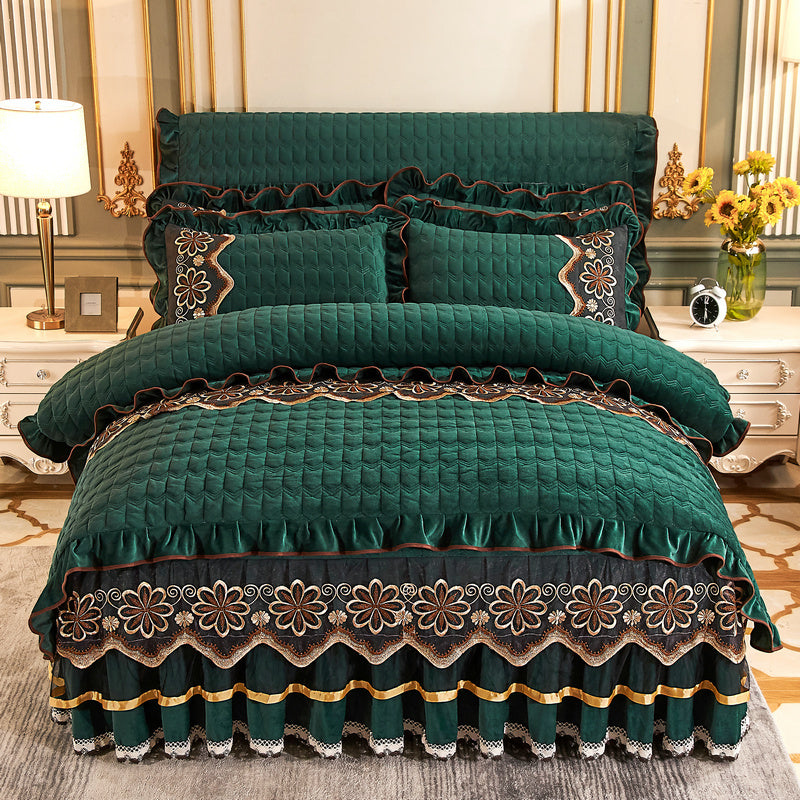 KTX-039635 Crystal Velvet Quilted Four-Piece Duvet Cover and Bed Skirt Set