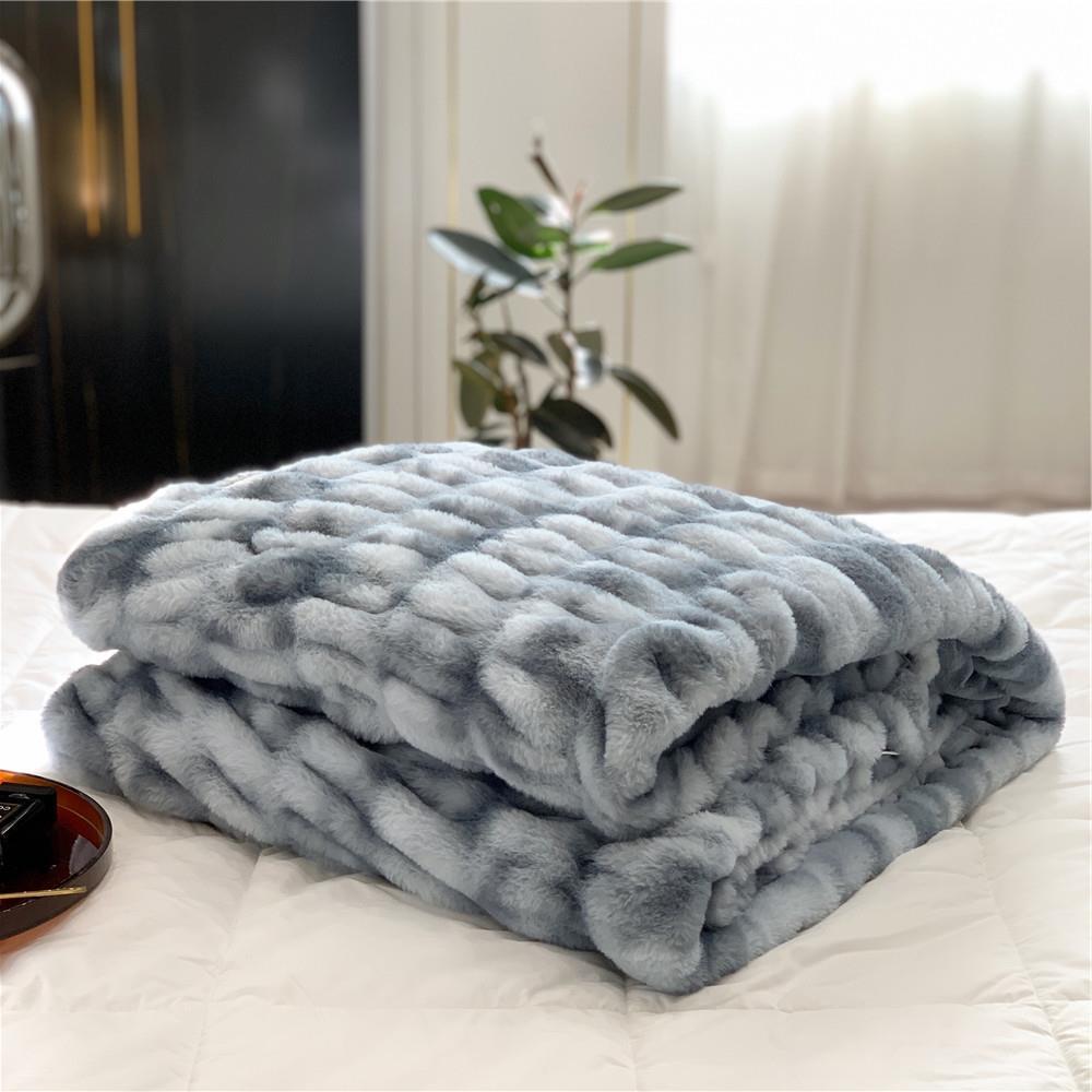 KTX-057747 Cozy Faux Fur Fleece Blanket for All Seasons in Bubble Rabbit Design