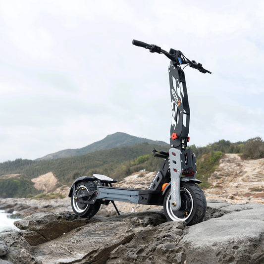 KTX-067987 Powerful Electric Offroad Scooter, 8000W Dual Motors, 90Km/h Max Speed, 12 Inch Fat Tires, 80-100Km Range, Foldable, Waterproof