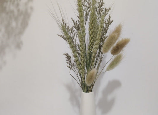 KTX-070867 Natural Dried Pampas Reed Wedding Bouquet with Assorted Grasses and Lotus Decorations