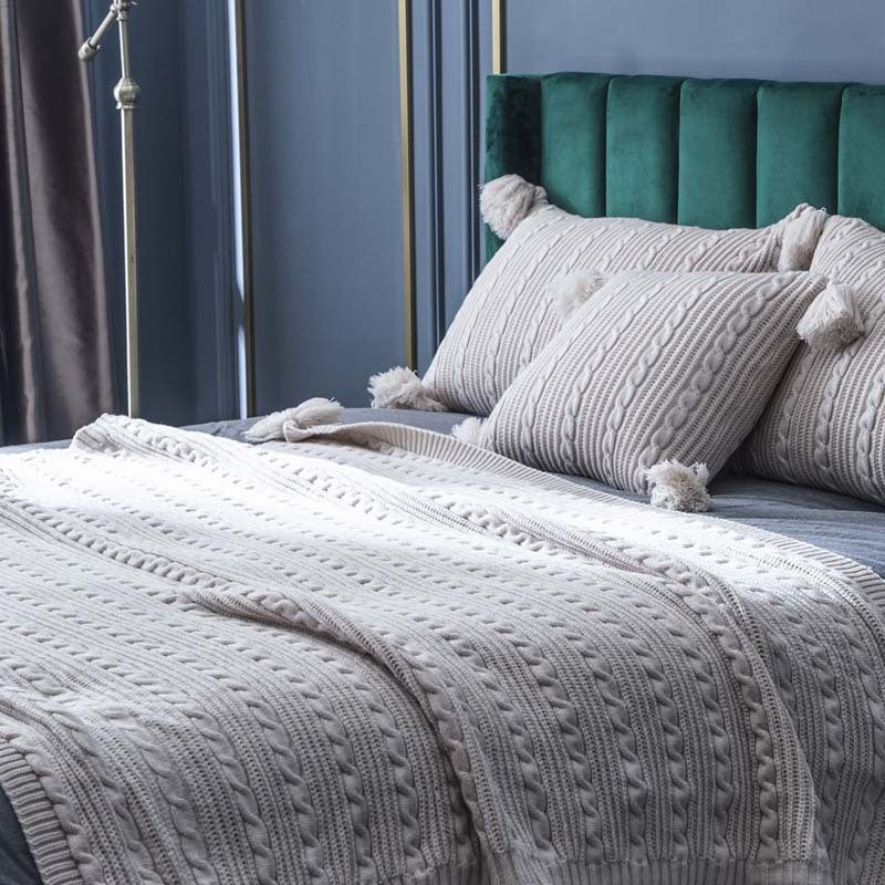 KTX-074387 Cozy Casual Acrylic Knitted Blanket and Pillowcase Set - Perfect for Spring and Autumn