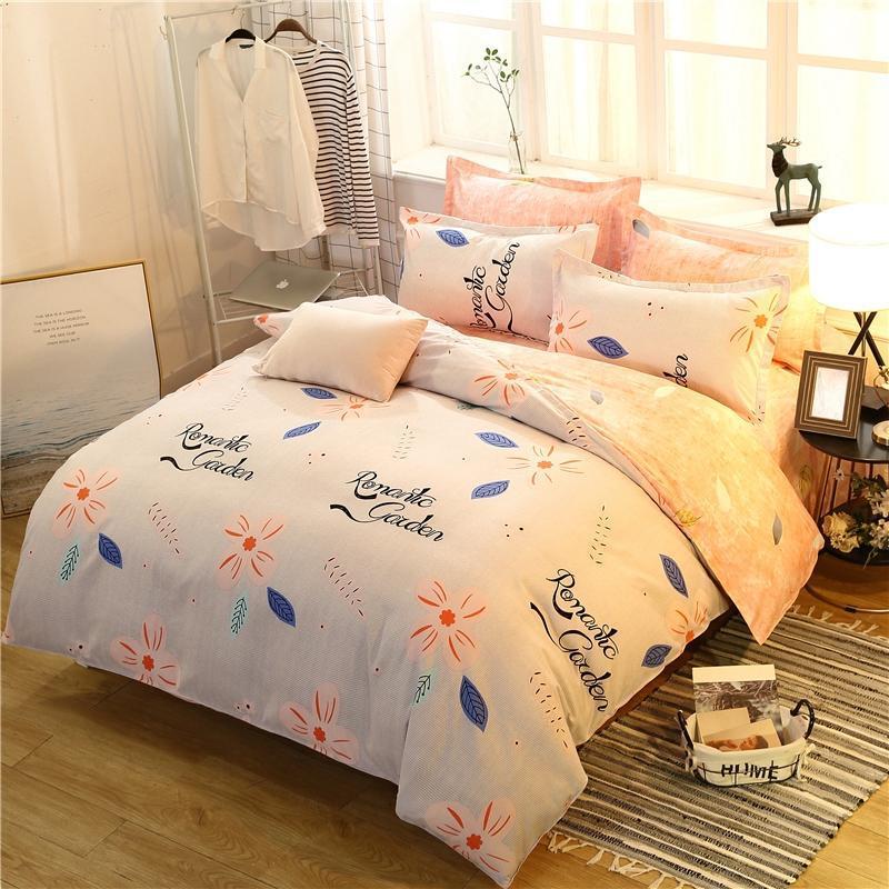 KTX-080467 Flamingo and Floral 4-Piece Cotton-Blend Bedding Set with Personalized Designs