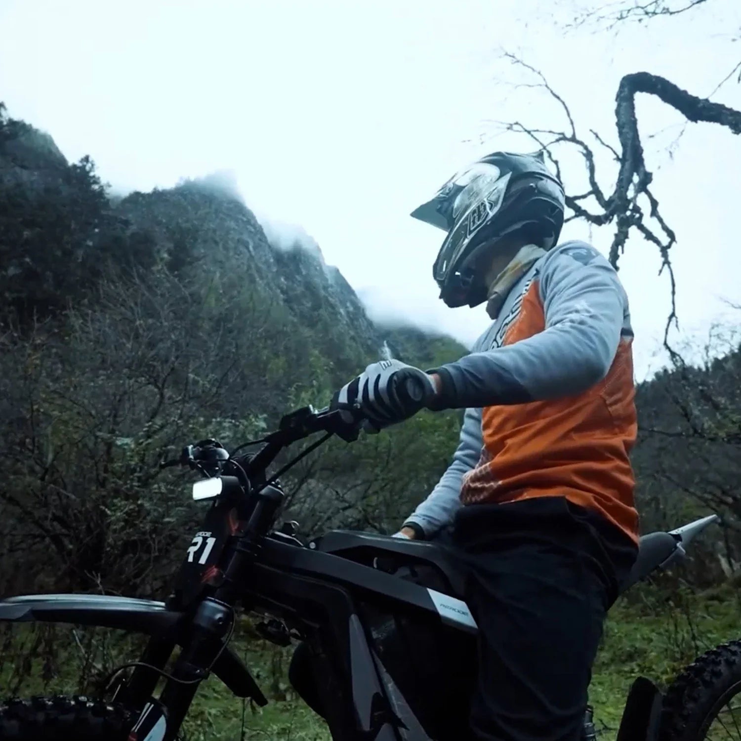 KTX-082835 R1 Rerode Ultra Bee All-Terrain Electric Bike 8000W Power 72V 35Ah Off-Road Performance