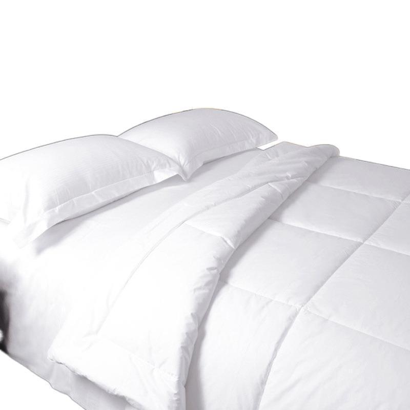 KTX-091347 Thick Warm Breathable Winter Quilt in Solid White Cotton and Polyester Fiber