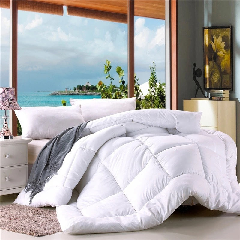 KTX-091347 Thick Warm Breathable Winter Quilt in Solid White Cotton and Polyester Fiber