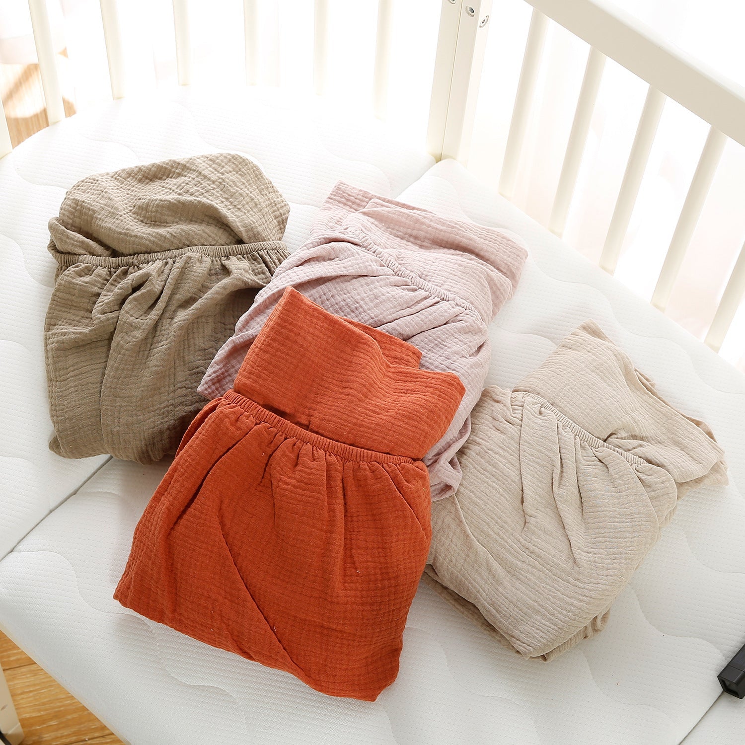 KTX-091667 Double-Layer Gauze Baby Bedding Set with Fitted Sheet - Soft and Breathable, 130x70x18cm